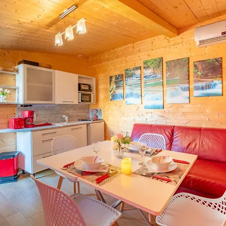 Tatil Evi Le Houda Et En Option Nîmes