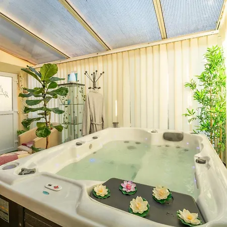 Le Houda Et En Option Tatil Evi