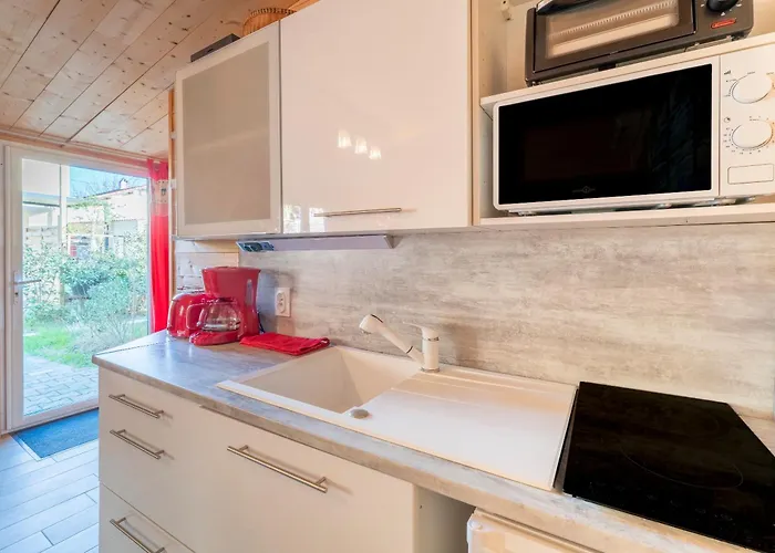 Dom wakacyjny Le Houda Et En Option Nîmes