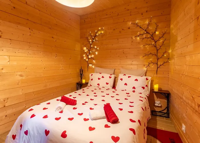 Le Houda Et En Option Nîmes